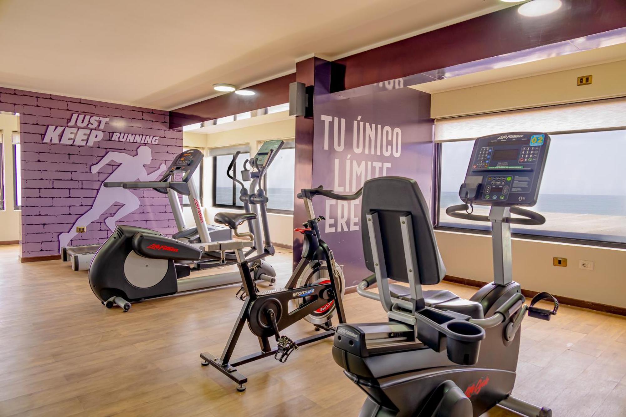 Hotel Gavina Costa Mar 伊基克 外观 照片 The gym at the hotel