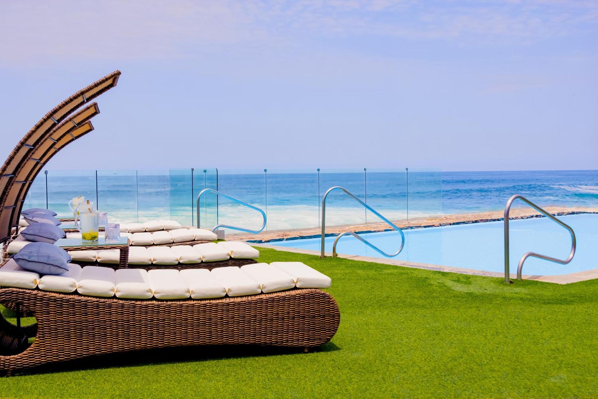 Hotel Gavina Costa Mar 伊基克 外观 照片 The pool at the Hilton Tel Aviv