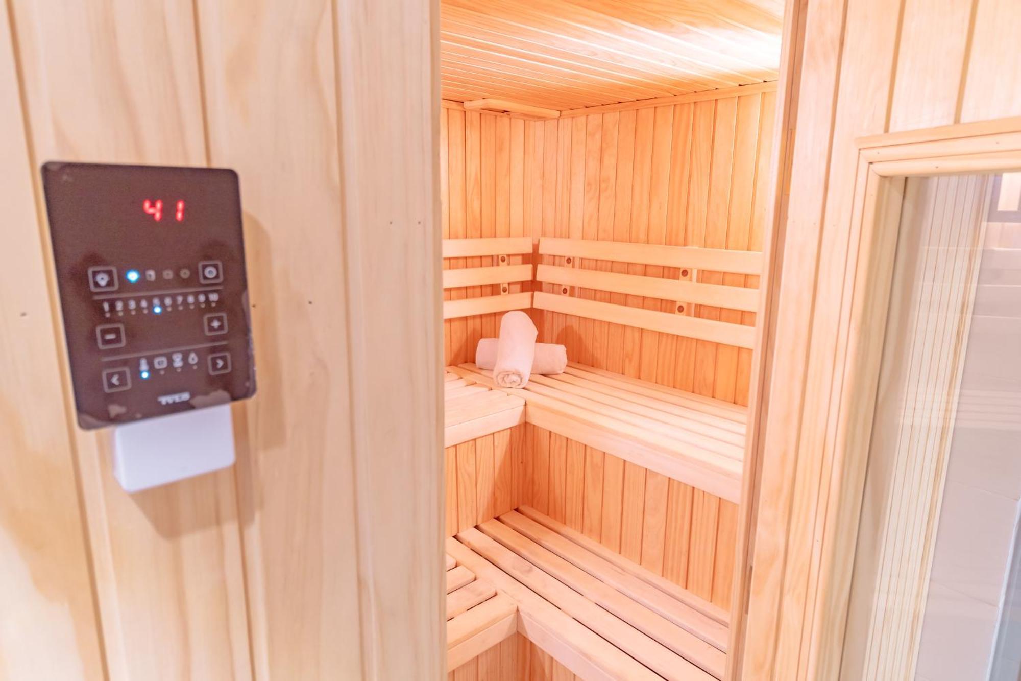 Hotel Gavina Costa Mar 伊基克 外观 照片 A modern Finnish sauna